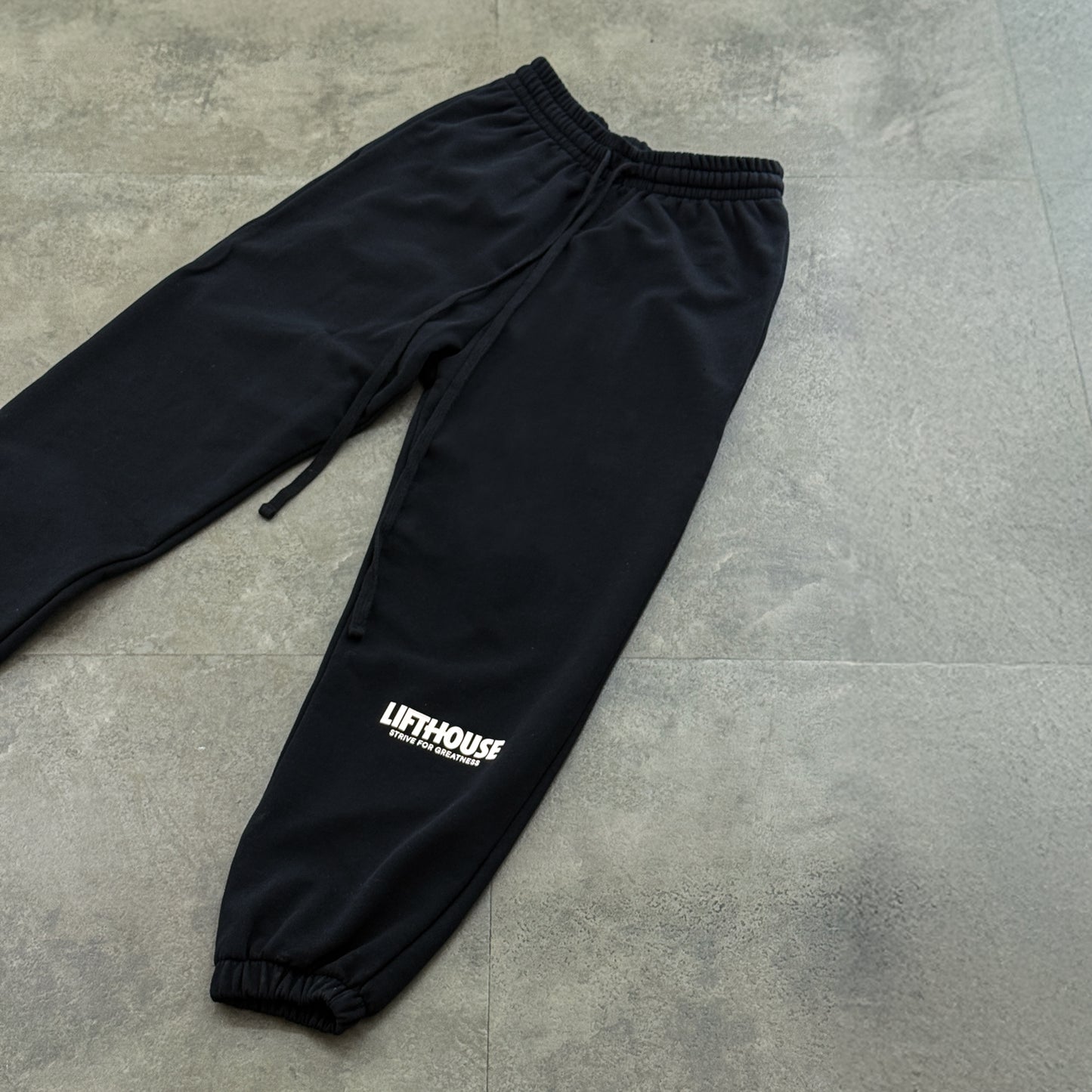 "BASIC ESSENTIAL" Joggers